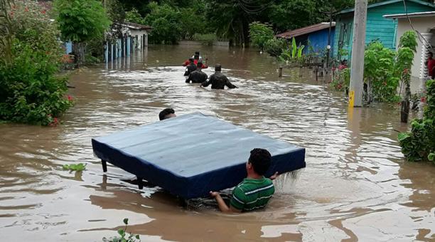 Juan Orlando Hernández declara alerta en toda Honduras tras devastador impacto de ETA juan-orlando-hernandez-declara-alerta-en-toda-honduras-tras-devastador-impacto-de-eta